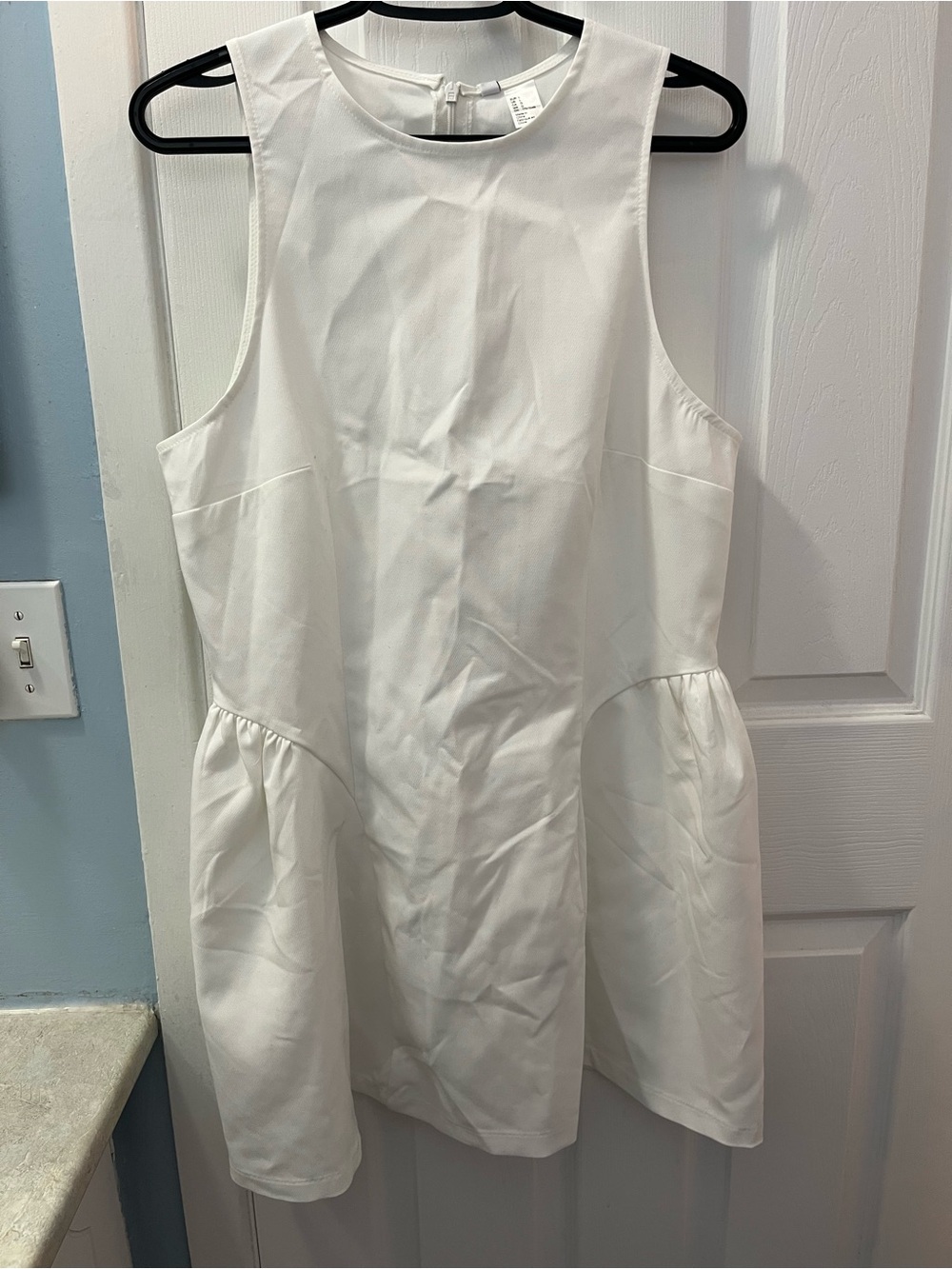 H&M Women’s Sleeveless Dress - Size Large